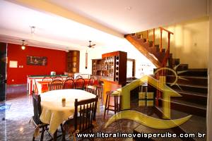 Casa para  no bairro Belmira Novaes, em Peruíbe / São Paulo.