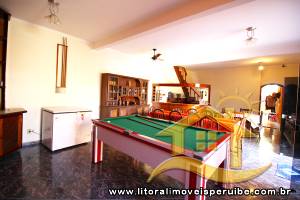 Casa para  no bairro Belmira Novaes, em Peruíbe / São Paulo.