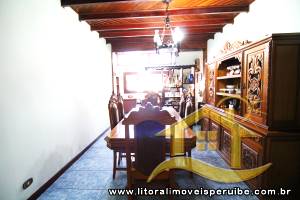 Casa para  no bairro Centro, em Peruíbe / SP.