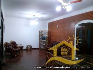 Casa para  no bairro Ribamar, em Peruíbe / São Paulo.