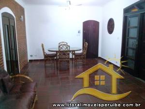 Casa para  no bairro Ribamar, em Peruíbe / São Paulo.