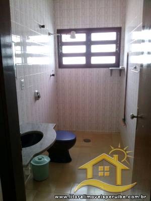 Casa para  no bairro Ribamar, em Peruíbe / São Paulo.