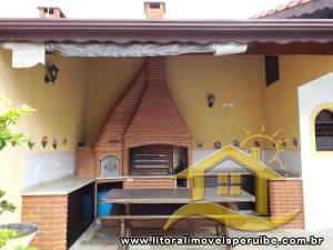 Casa - Térrea com 3 quartos (sendo 1 suite(s)) a 200,00 metros praia.