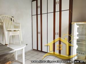 Casa - Térrea com 3 quartos (sendo 1 suite(s)) a 200,00 metros praia.