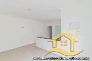 Casa - Sobreposta / baixo com 3 dormitórios (sendo 1 suite(s)) a 500,00 metros praia.