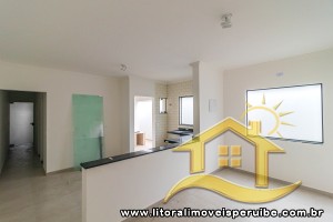 Casa - Sobreposta / baixo com 3 dormitórios (sendo 1 suite(s)) a 500,00 metros praia.