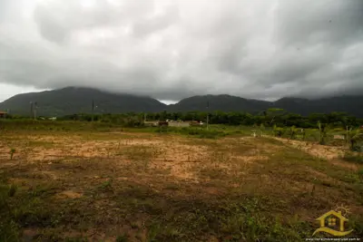 Terreno para  no bairro 14, em Peruíbe / SP.