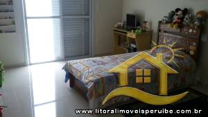 Casa para  no bairro Residencial Três Marias, em Peruíbe / São Paulo.