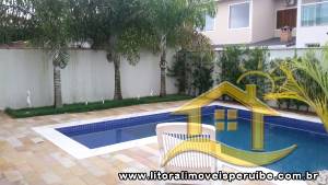Casa para  no bairro Residencial Três Marias, em Peruíbe / São Paulo.