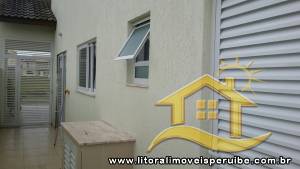 Casa para  no bairro Residencial Três Marias, em Peruíbe / São Paulo.