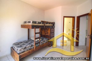 Casa - Sobrado com 5 quartos (sendo 4 suite(s)) a 70,00 metros praia.