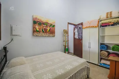 Casa - Térrea com piscina com 3 quartos (sendo 2 suite(s)) a 0,00 metros praia.