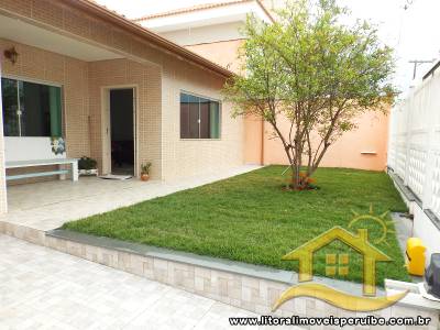 Casa - Térrea com 3 dormitórios (sendo 1 suite(s)) a 0,00 metros praia.