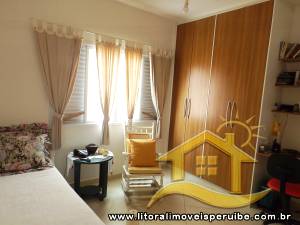 Casa - Térrea com 3 dormitórios (sendo 1 suite(s)) a 0,00 metros praia.