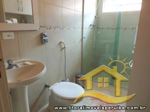 Casa - Térrea com 3 dormitórios (sendo 1 suite(s)) a 0,00 metros praia.