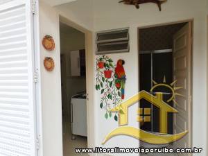 Casa - Térrea com 3 dormitórios (sendo 1 suite(s)) a 0,00 metros praia.