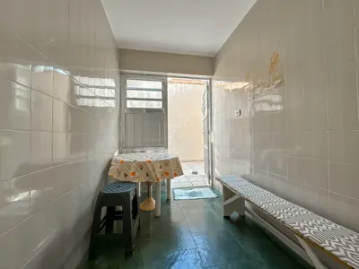 Casa - Sobrado com 4 quartos (sendo 1 suite(s)) a 0,00 metros praia.