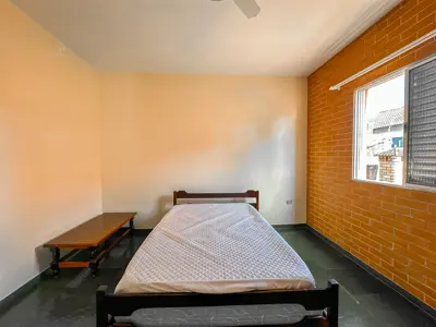 Casa - Sobrado com 4 quartos (sendo 1 suite(s)) a 0,00 metros praia.