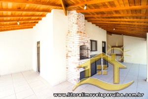 Apartamento - Amplo com 3 dormitórios (sendo 3 suite(s)) a 300,00 metros praia.