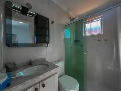Apartamento - Alto com 3 quartos (sendo 1 suite(s)) a 500,00 metros praia.