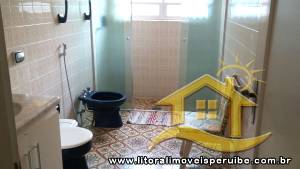Casa - Térrea com 4 dormitórios (sendo 2 suite(s)) a 0,00 metros praia.