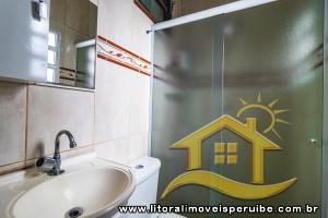 Casa - Térrea com 3 dormitórios (sendo 1 suite(s)) a 1100,00 metros praia.