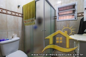 Casa - Térrea com 3 dormitórios (sendo 1 suite(s)) a 1100,00 metros praia.