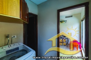 Casa - Térrea com 3 dormitórios (sendo 1 suite(s)) a 1100,00 metros praia.