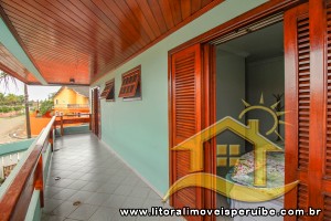 Casa - Sobrado com 5 quartos (sendo 5 suite(s)) a 0,00 metros praia.