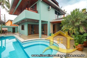 Casa - Sobrado com 5 quartos (sendo 5 suite(s)) a 0,00 metros praia.