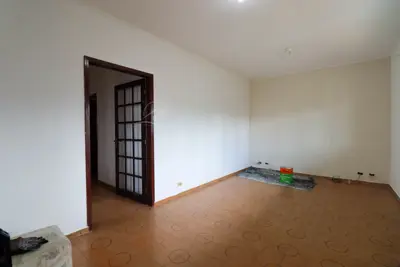 Casa - Térrea com 3 quartos (sendo 1 suite(s)) a 800,00 metros praia.