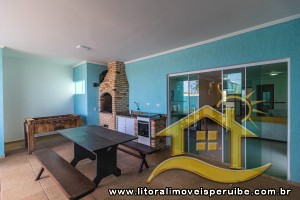 Casa - Sobrado com 5 dormitórios (sendo 4 suite(s)) a 0,00 metros praia.