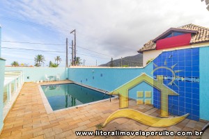 Casa - Sobrado com 5 dormitórios (sendo 4 suite(s)) a 0,00 metros praia.