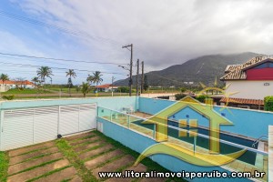 Casa - Sobrado com 5 dormitórios (sendo 4 suite(s)) a 0,00 metros praia.