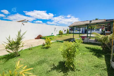 Casa para venda no bairro 37, em Peruíbe / SP.