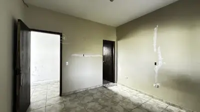 Casa - Sobrado com 4 quartos (sendo 2 suite(s)) a 0,00 metros praia.