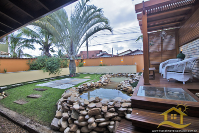 Casa - Sobrado com 7 dormitórios (sendo 7 suite(s)) a 750,00 metros praia.