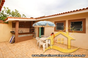 Casa para  no bairro Josedy, em Peruíbe / São Paulo.