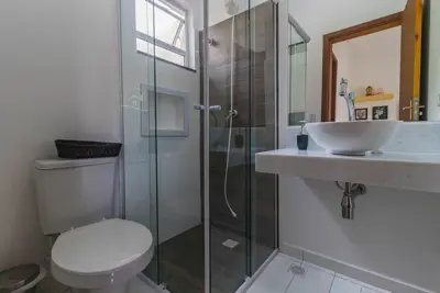 Apartamento - Térreo com 1 quartos (sendo 0 suite(s)) a 1600,00 metros praia.