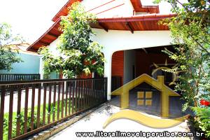 Casa - Térrea com 6 dormitórios (sendo 4 suite(s)) a 0,00 metros praia.