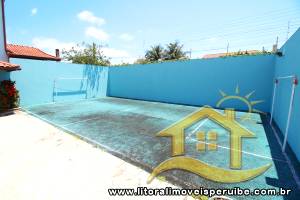 Casa - Térrea com 6 dormitórios (sendo 4 suite(s)) a 0,00 metros praia.