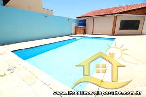 Casa - Térrea com 6 dormitórios (sendo 4 suite(s)) a 0,00 metros praia.