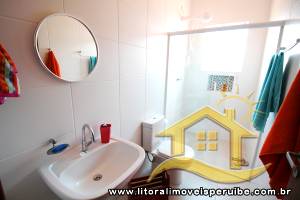 Casa - Térrea com 6 dormitórios (sendo 4 suite(s)) a 0,00 metros praia.