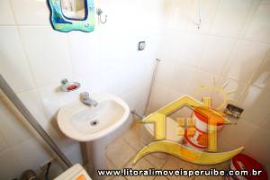 Casa - Térrea com 6 dormitórios (sendo 4 suite(s)) a 0,00 metros praia.