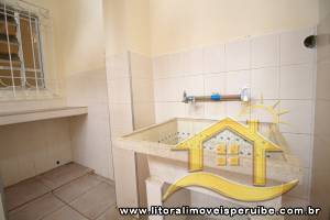 Casa - Térrea com 2 quartos (sendo 0 suite(s)) a 600,00 metros praia.