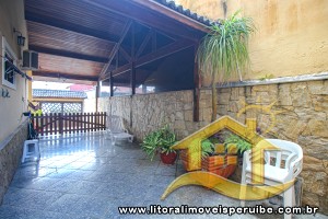 Casa para  no bairro São José, em Peruíbe / São Paulo.