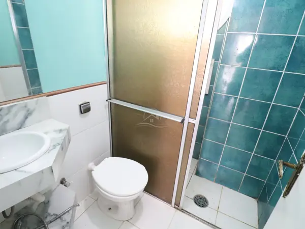Casa - Térrea com 4 quartos (sendo 1 suite(s)) a 0,00 metros praia.