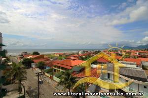 Apartamento - Amplo com 4 dormitórios (sendo 1 suite(s)) a 100,00 metros praia.