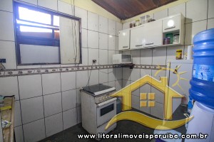 Terreno para venda no bairro 12, em Peruíbe / SP.