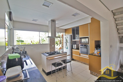 Casa para  no bairro Beira Mar, em Peruíbe / São Paulo.